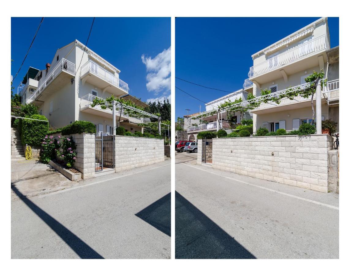 Apartments Miovic โมลูนัท ภายนอก รูปภาพ